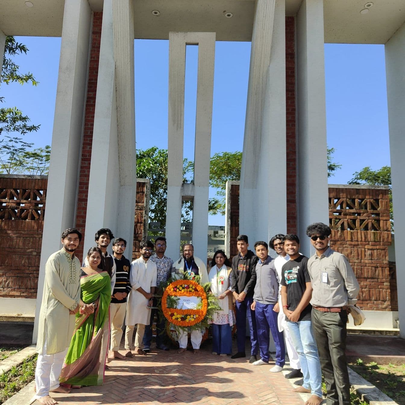 Leading University Research Society's Wreath Laying Ceremony on Great Victory Day 2024